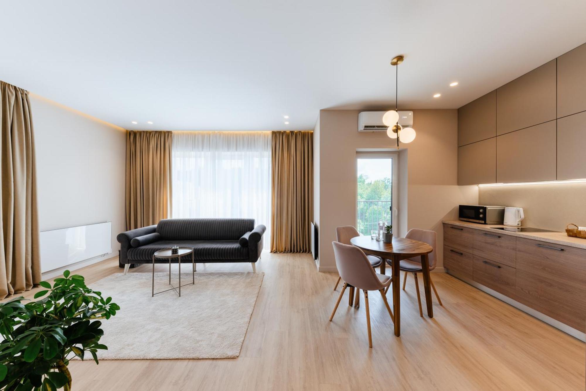 Мм Group Apartment Ujgorod Dış mekan fotoğraf