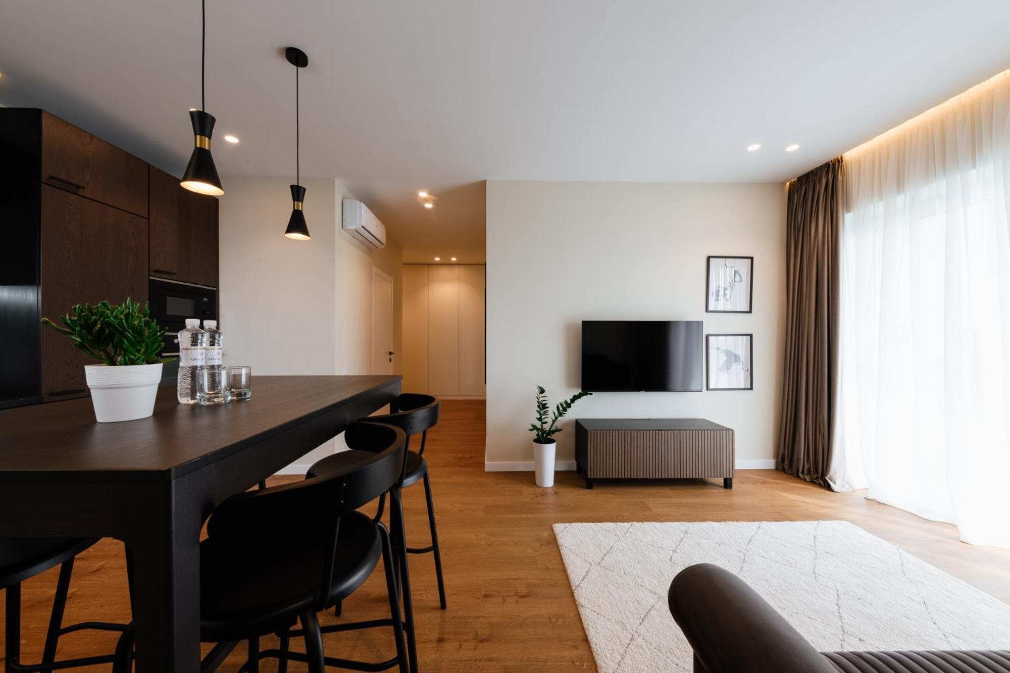 Мм Group Apartment Ujgorod Dış mekan fotoğraf