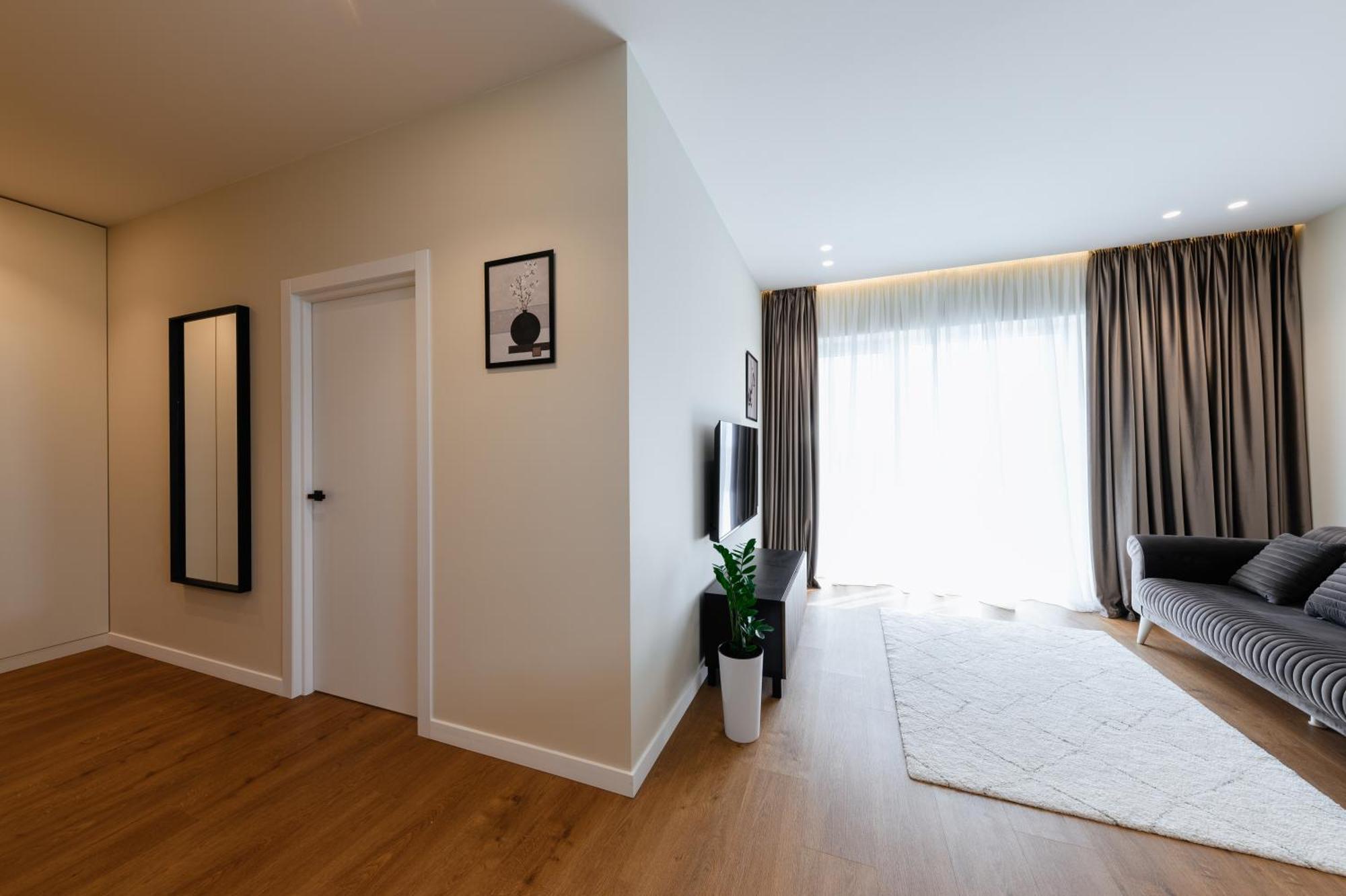 Мм Group Apartment Ujgorod Dış mekan fotoğraf