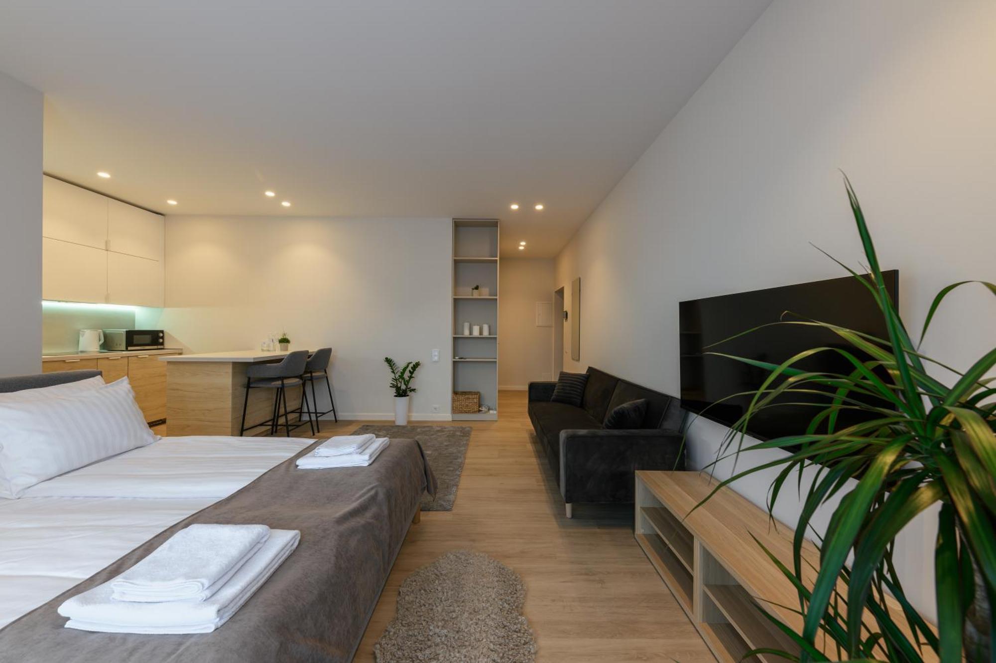 Мм Group Apartment Ujgorod Dış mekan fotoğraf
