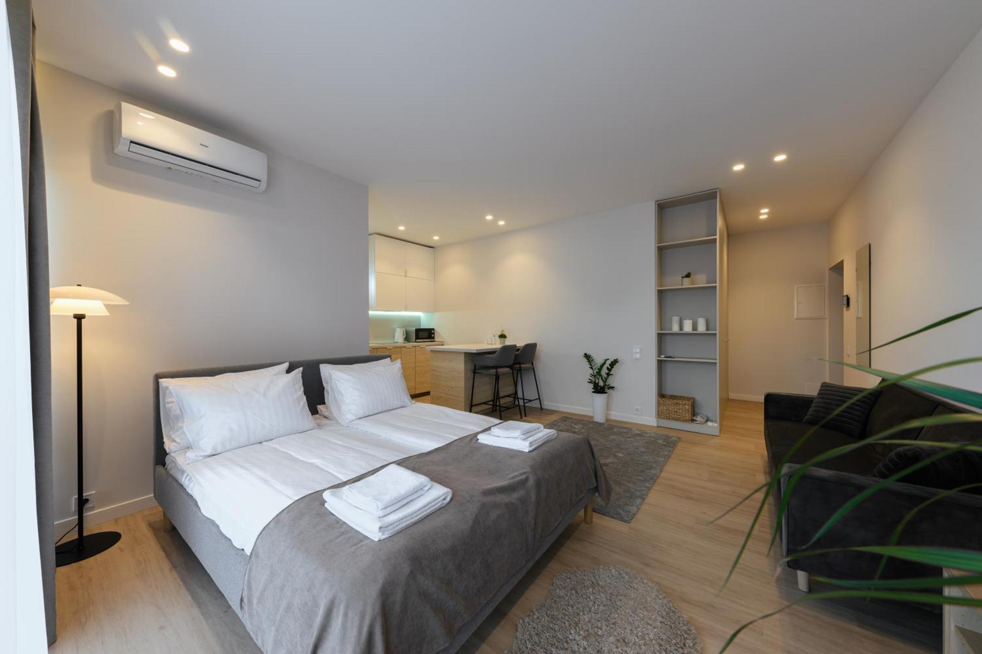 Мм Group Apartment Ujgorod Dış mekan fotoğraf