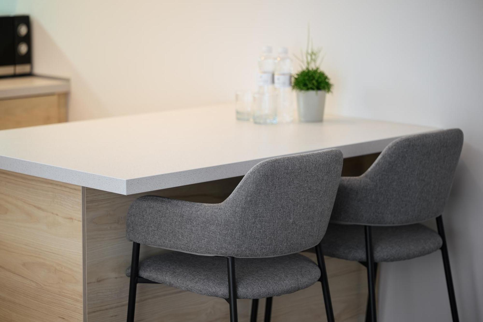 Мм Group Apartment Ujgorod Dış mekan fotoğraf